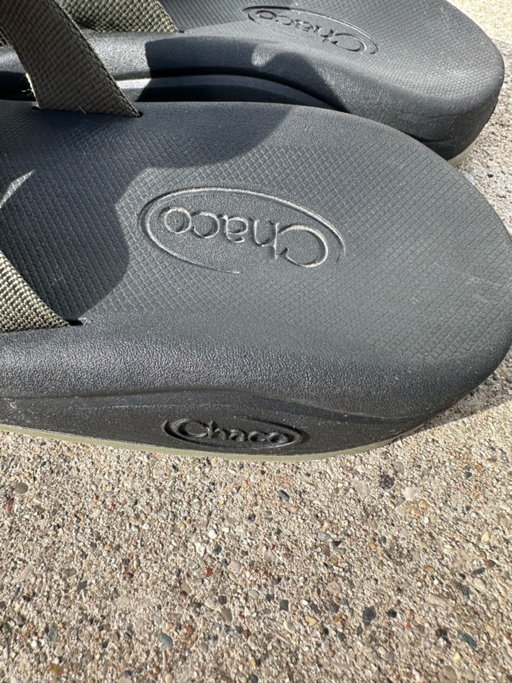 Chaco Olive Green and Black Men’s CushZ s Slide Size 10 - Picture 7 of 9